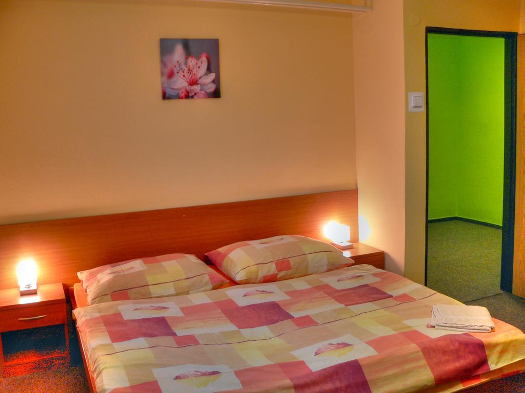 Privat Baja Hotel Liptovsky Mikulas Room photo