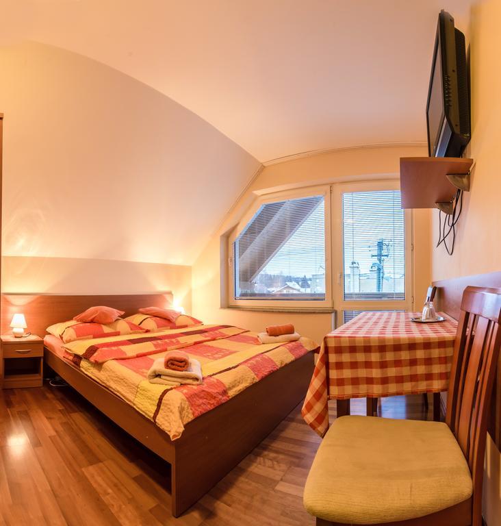 Privat Baja Hotel Liptovsky Mikulas Room photo